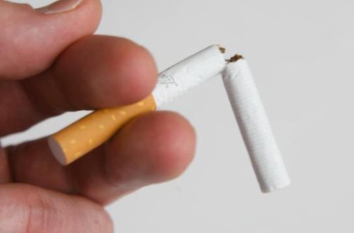 İspaniyada uşaqları siqaret çəkən valideynlər 100 avroya qədər cərimələnəcək