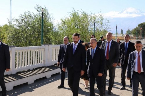 Ermənistan XİN-də Türkiyə heyəti ilə danışıqlar başa çatıb