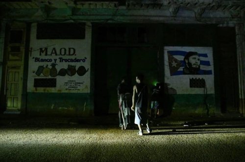 Kuba yenidən qaranlığa qərq oldu