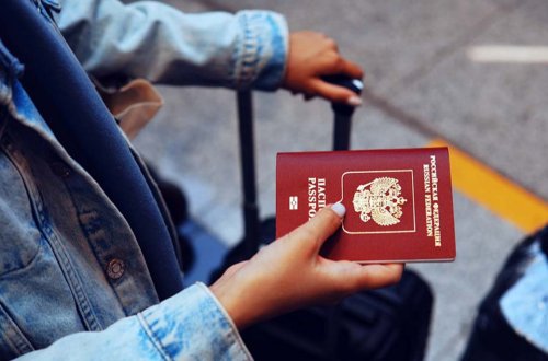 Rusiya vətəndaşlarının viza işi çətinləşir