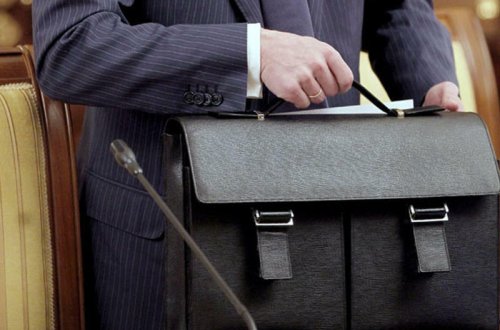 Tanınmış tikinti şirkətinin rəhbəri axtarışa verildi