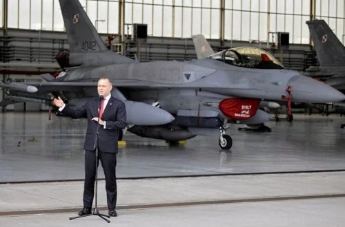 Polşa NATO qüvvələrinin ölkəyə yerləşdirilməsinə icazə verib