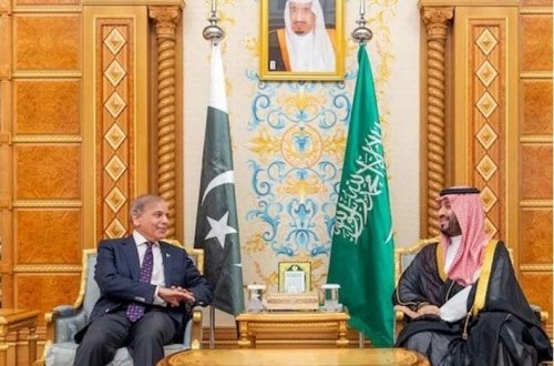 Səudiyyə Ərəbistanı və Pakistan birgə müdafiə sazişi imzalayıb