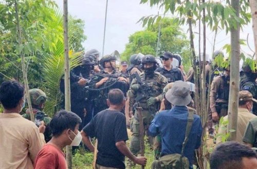 Tayland-Kamboca sərhədində gərginlik: Daşla hücuma keçdilər