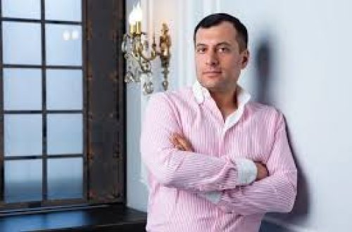 Moskvada məhkəmədən qaçan erməni məmur Ermənistan konsulluğunda ölüb