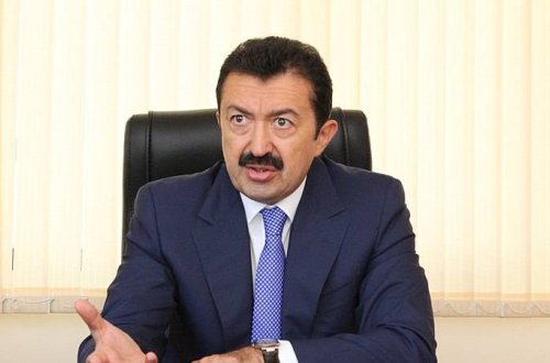 İpoteka və Kredit Zəmanət Fondunun rəhbəri nə qədər qazanır? - Rəqəmlər