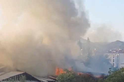 Xankəndidə ev yanıb