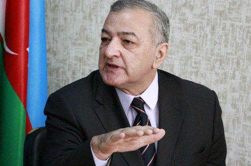 İlham İsmayıl sərbəst buraxıldı