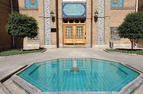 İran Avropa üçlüyündəki səfirlərini geri çağırıb