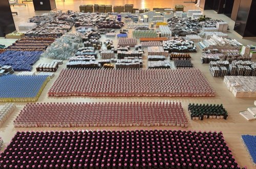 Türkiyədən ərzaq gətirən yük maşınında külli miqdarda dərman aşkarlandı - FOTOLAR