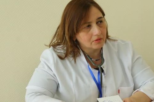Pediatriya Mərkəzində niyə laborator müayinə aparılmır? Şəfəq Əhmədova pasiyenti qəbul etmədi…-Şikayət