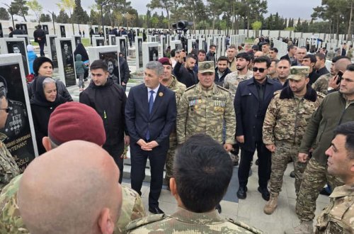 Xüsusi Təyinatlıların Qaziləri, Şəhid Ailələri və Veteranları İctimai Birliyi Şəhidlər Xiyabanını ziyarət edib