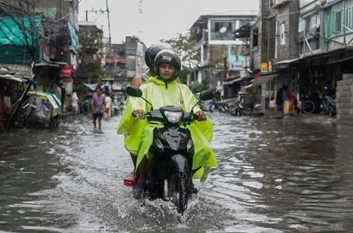 Musson yağışları 26 nəfərin həyatına son qoyub
