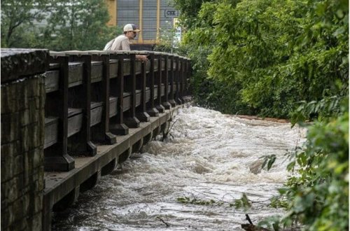 Arizonada daşqınlar: 4 nəfər ölüb, itkinlərin sayı məlum deyil