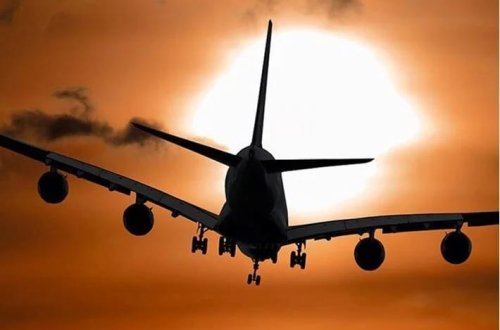 Tailandın baş naziri orqanları şəxsi təyyarəsi ilə daşıdı