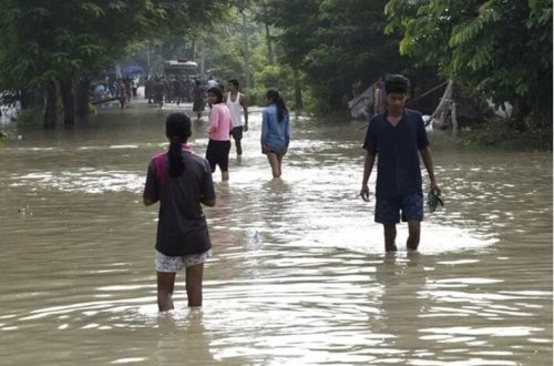 Hindistanda daşqınlar: 18 nəfər ölüb 