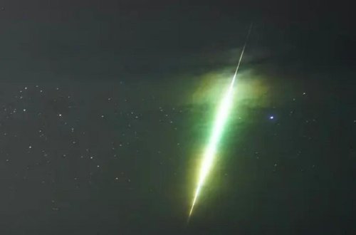 Britaniya səmasında yaşıl meteor müşahidə edilib