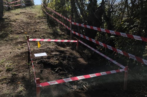 İtkinlərlə bağlı beynəlxalq konfrans iştirakçıları Ağdərədə kütləvi məzarlıqda olublar - FOTO