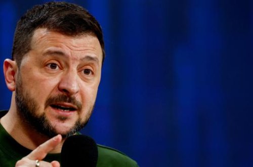 Zelenski: Putin həqiqətən dünya müharibəsinə başlamaq riski ilə üz-üzədir