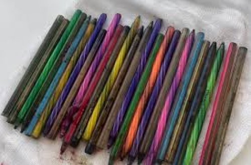 Qazaxıstanda 38 yaşlı kişi mərcə görə 26 qələm uddu