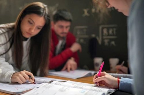 Süni intellekt tələbələrin yaradıcılığına mane olur