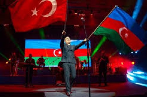 Ferhat Göçerin möhtəşəm Bakı konsertindən GÖRÜNTÜLƏR