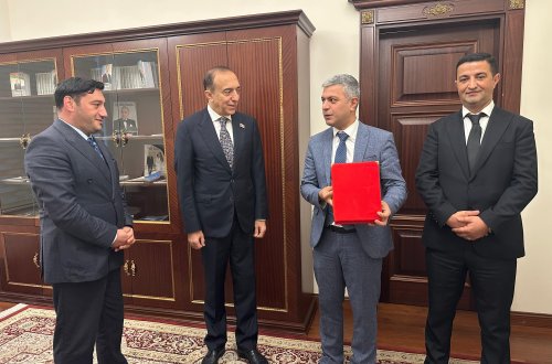 Nizami Səfərov AQDİM-in Fəxri üzvü seçildi