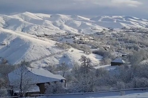 Şahdağ və Kəlbəcərə qar yağıb