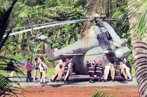 Prezident helikopteri uçuş-enmə zolağında batıb