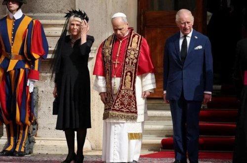 500 ildə ilk dəfə: Kral Çarlz və Papa Leo birlikdə dua etdilər