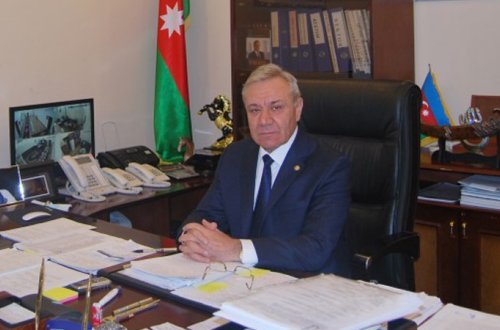 Rektor özünə 117 minlik xidməti avtomobil alır? - GDU Xəlilovun şirkəti ilə müqavilə imzaladı