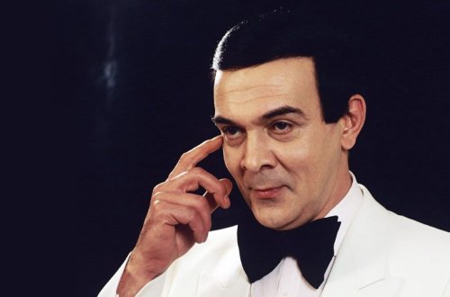 Müslüm Maqomayevin anım günüdür