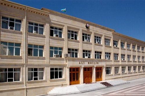 Naxçıvan Ali Məclisinə “stop”: İki tender bir gündə ləğv edildi