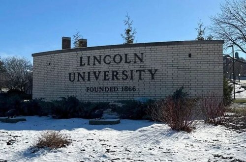 Linkoln Universitetində atışma: 1 ölü, 6 yaralı 