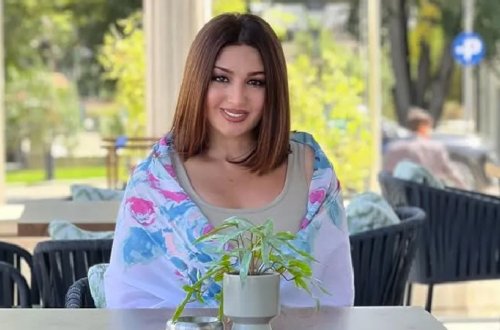 Mehriban Zəki və Sevinc Çılğından əməkdar artistə doğum günü sürprizi (VİDEO)