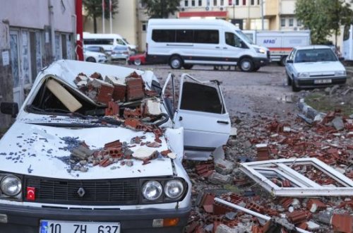 Türkiyədə 6,1 bal gücündə zəlzələ baş verib