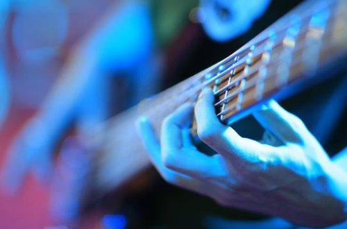 OpenAI mahnı və melodiyalar yarada bilən süni intellekt musiqi aləti üzərində işləyir