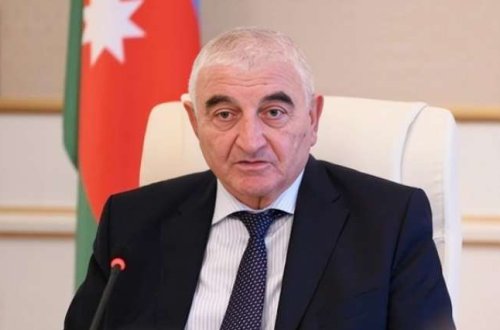 Məzahir Pənahov yola salınır - Yeni sədr o olacaq