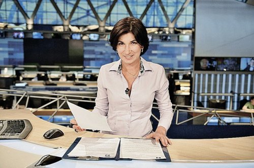 Putin İradə Zeynalovaya fövqəladə və səlahiyyətli səfir rütbəsi verib