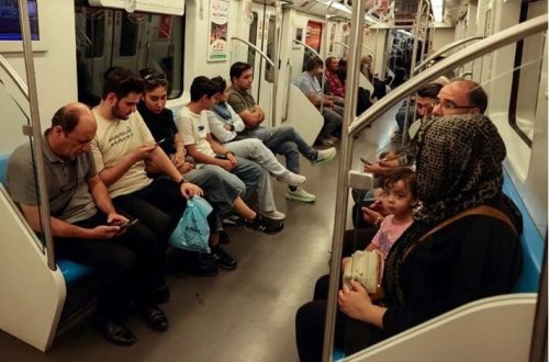 İranda sonsuzluq həyəcanı: Cütlüklərin cəmi 10 ili qalıb