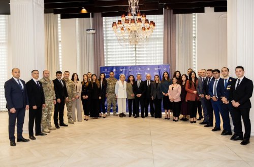 “ASAN xidmət” kollektivi Zəfər Gününü qeyd edib