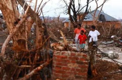 Melissa yerlə bir etdi: Ölənlərin sayı 75-ə yüksəldi