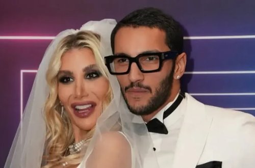 AYRILIQ İDDİASI - İrem Derici nişanlısını sildi