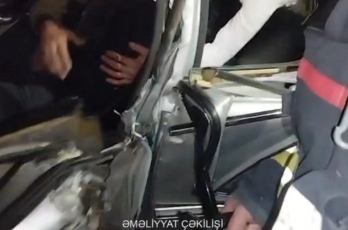 Şəkidə ağır qəza - Sürücü maşında sıxılı vəziyyətdə qaldı - VİDEO