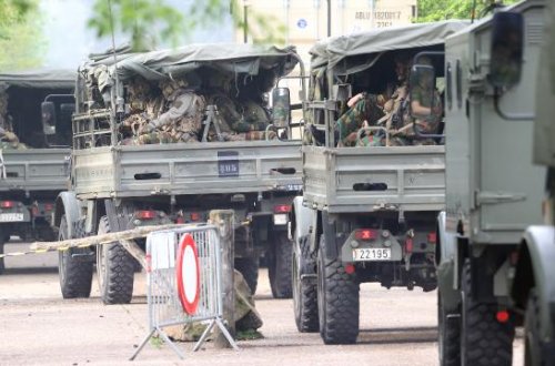 Belçikada 17 yaşlı gənclər könüllü hərbi xidmətə çağırıldı