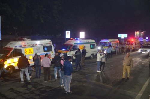 Hindistanda avtomobilin partlaması nəticəsində 8 nəfər ölüb