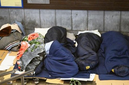 İngiltərədə evsizlik böhranı kəskin şəkildə yüksəlir