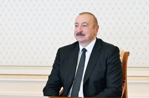 “Bəzi hallarda məmurlar özlərini hamıdan üstün tutmağa çalışırlar”