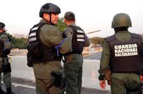 Venesuelada kütləvi səfərbərlik elan edilib