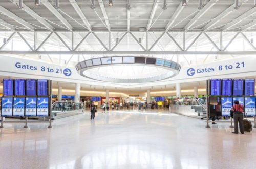 ABŞ-da 900-ə yaxın uçuş ləğv edildi